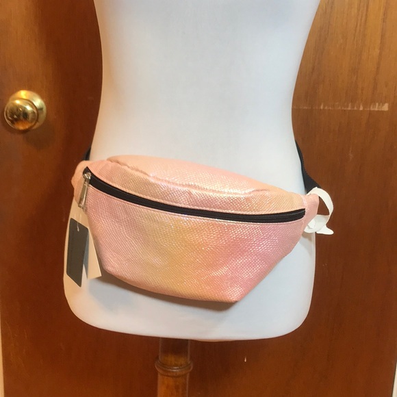 t shirt & jeans Handbags - Blush Pink Metallic Fanny Pack